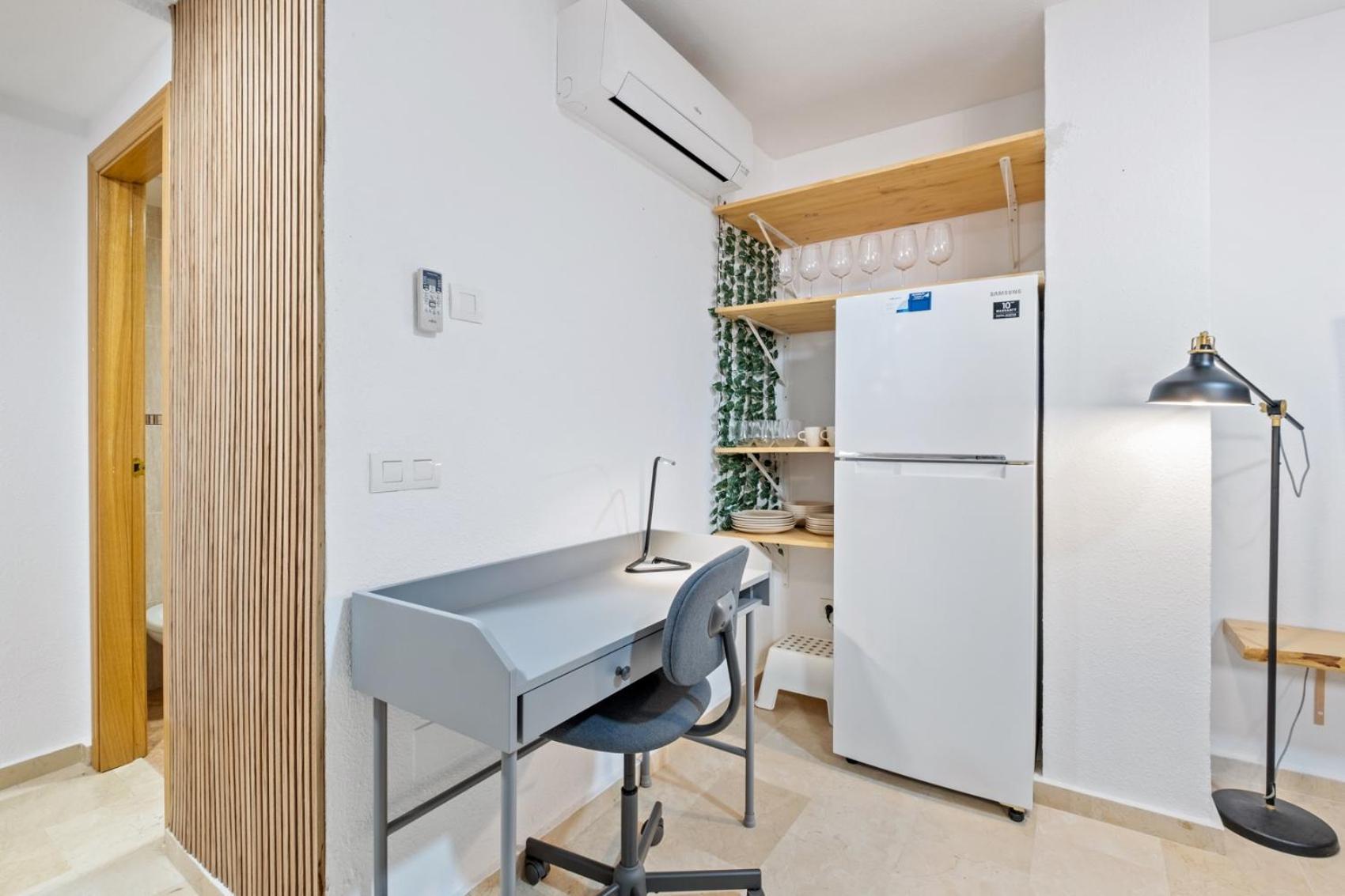 Modern And Comfortable Studio مالقة المظهر الخارجي الصورة